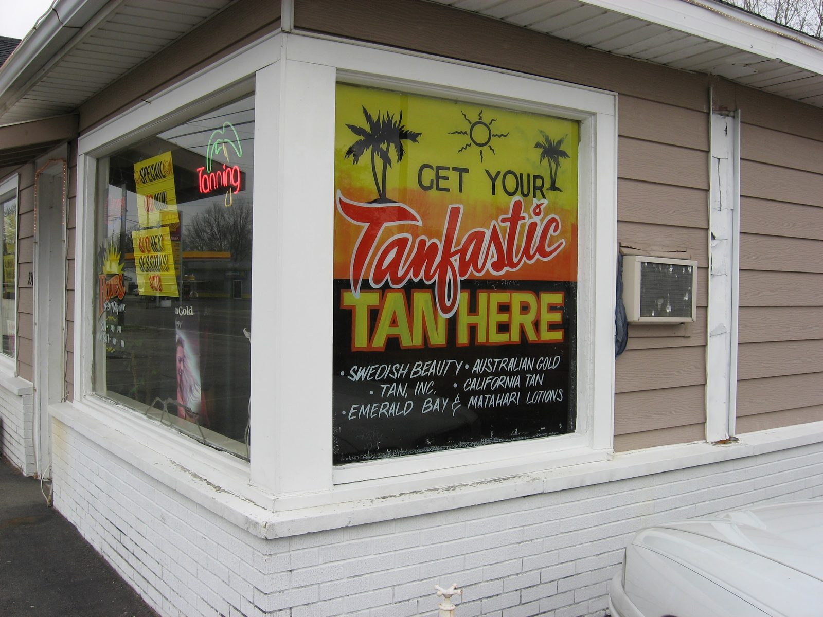 Exterior Signs — photo 9