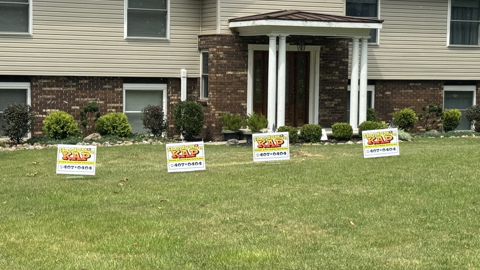 Yard Signs — photo 5