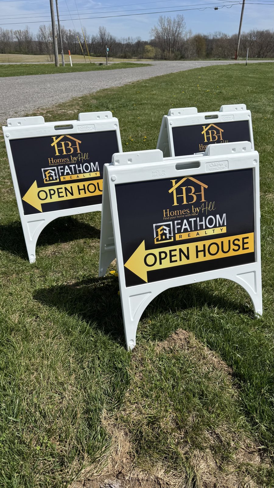 Yard Signs — photo 4